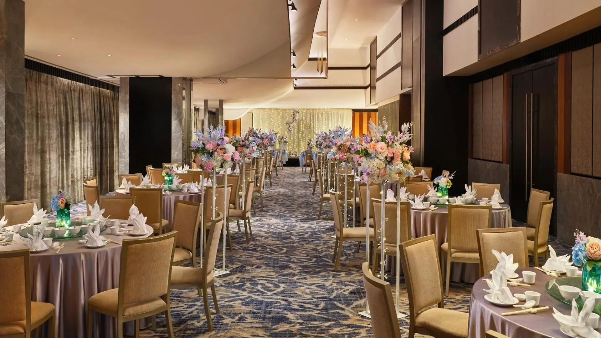 Voco Orchard Singapore By Ihg 5*,  Singapore